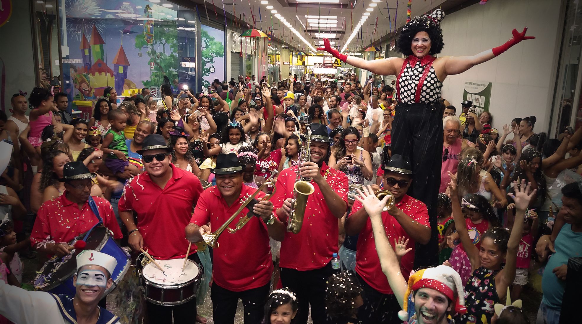 Bloquinho de Carnaval West Shopping - Agência DosReis Live Marketing