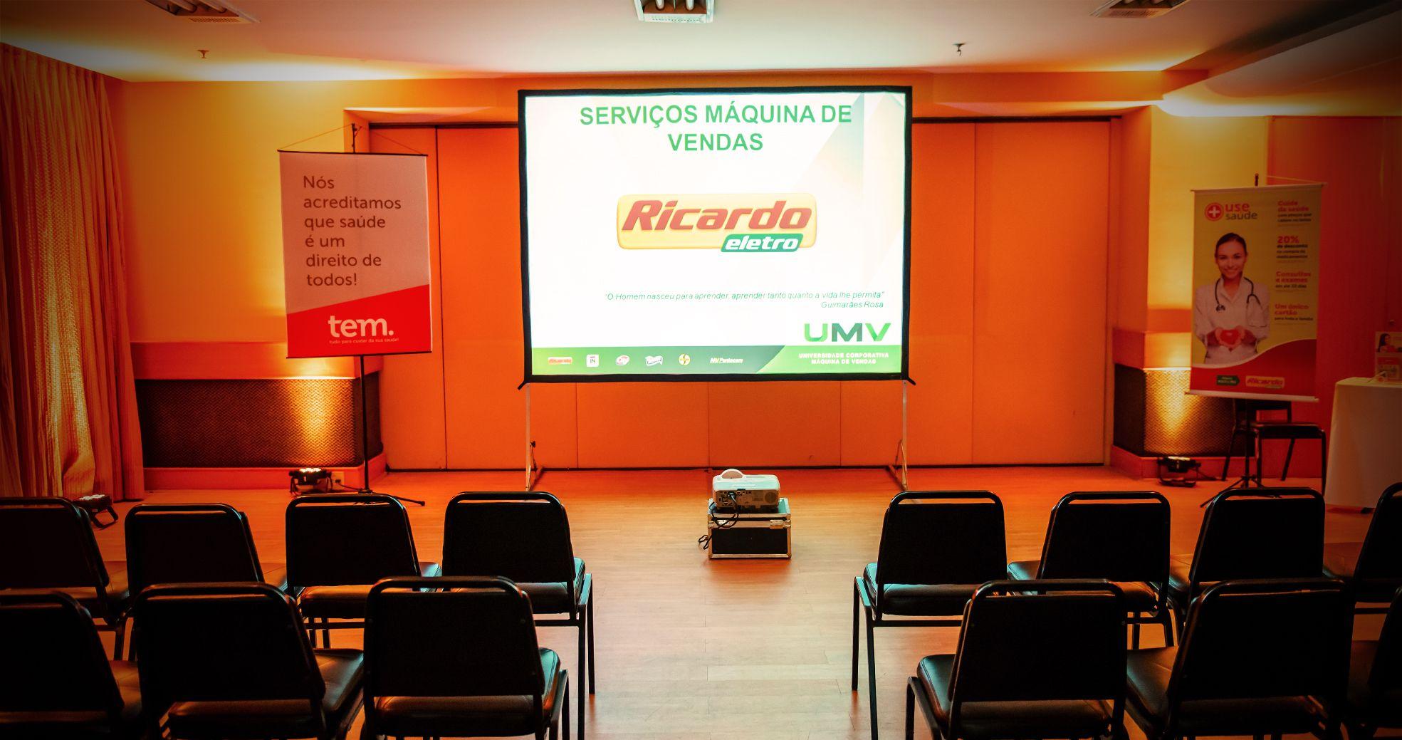 Evento Corporativo - Treinamento Ricardo Eletro - Agência DosReis Livre Marketing